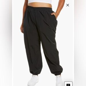 NWT Good American Essential Nylon Track Pant Black Size 6 (3x)